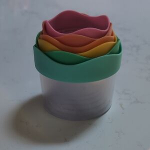 Lovevery Drip Drop Cups